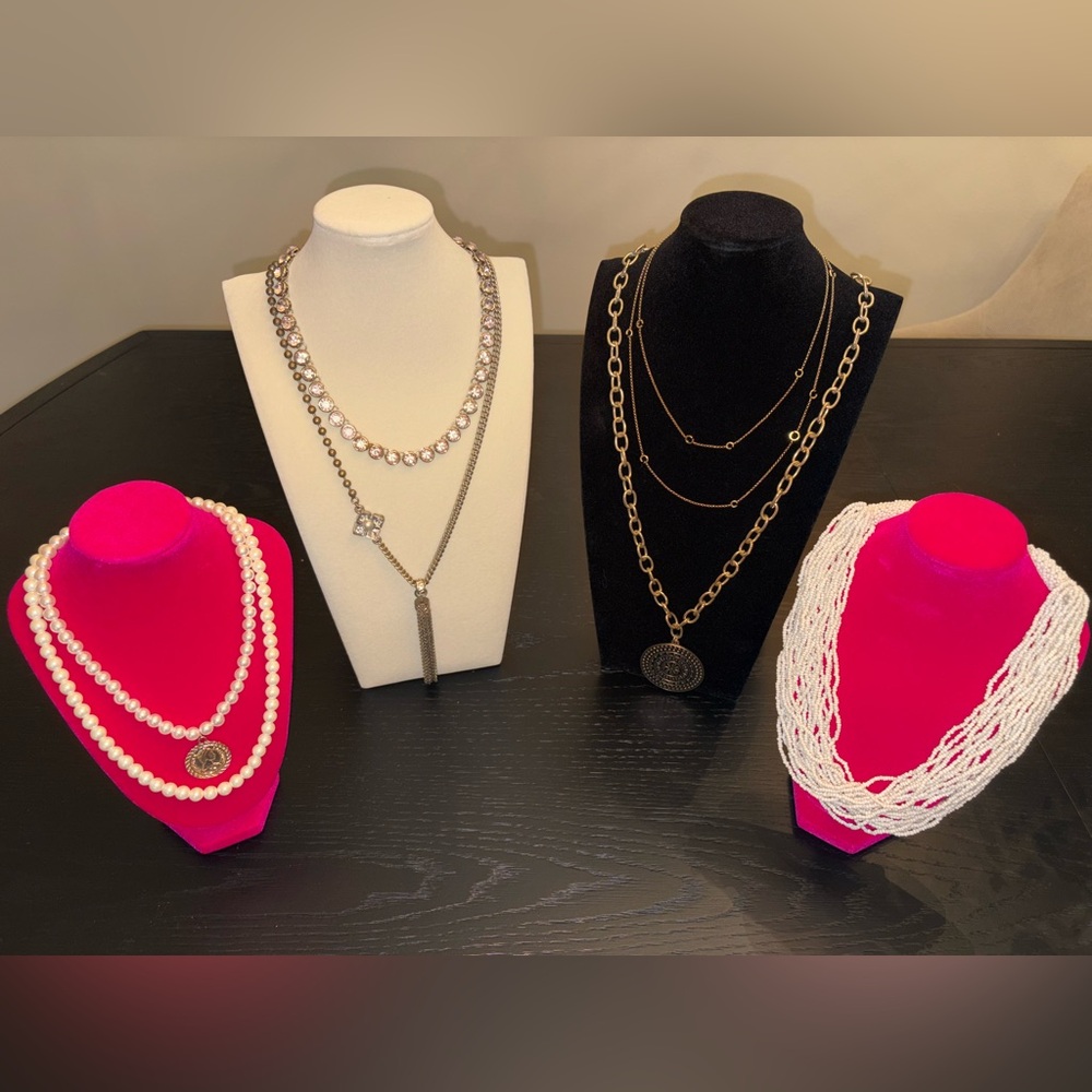 Lot Of 8 Gold Tone/Pearl Necklaces Mix Material Assorted Length Costume Jewelry
